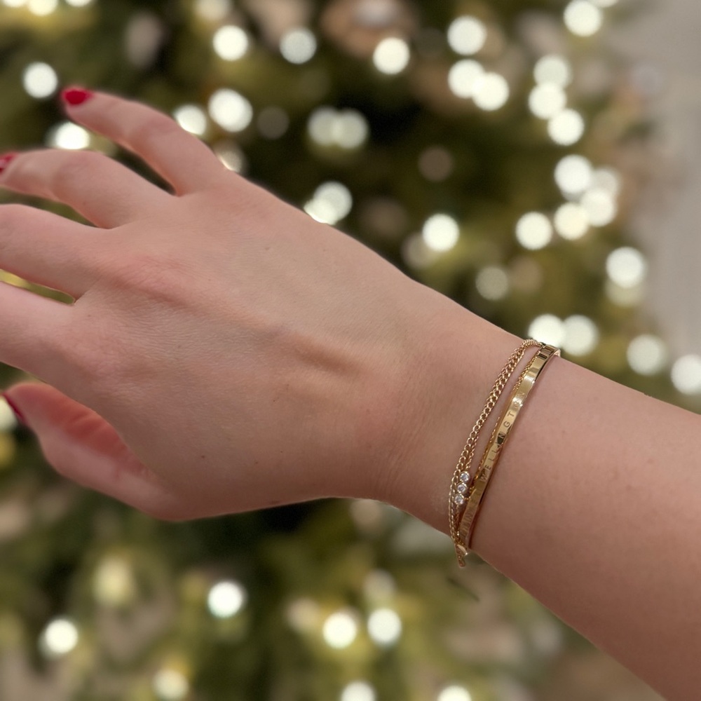 Daniel Wellington cuff bracelet
